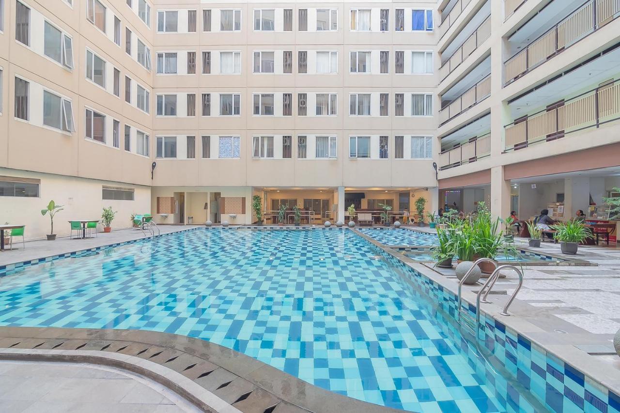 Reddoorz Apartment @ Emerald Towers Бандунг Екстер'єр фото