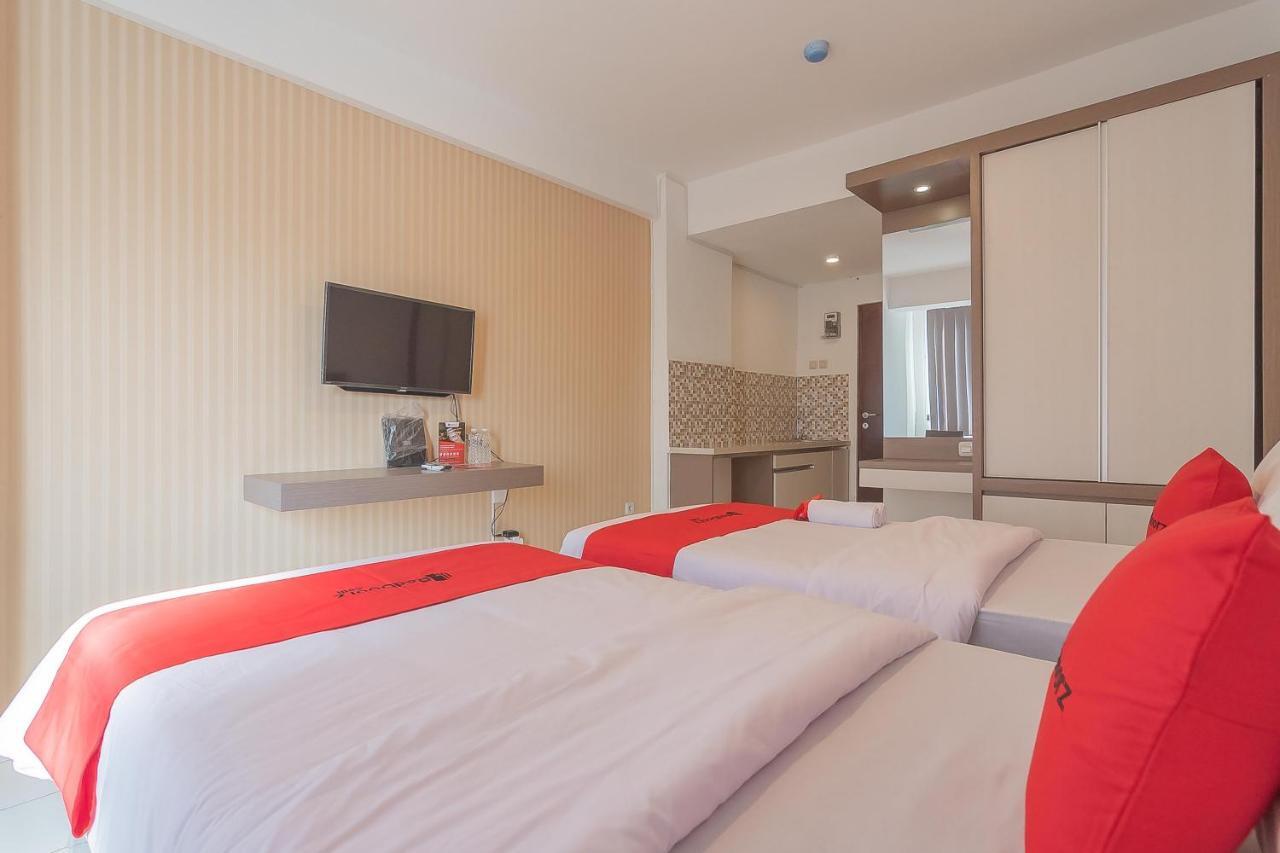 Reddoorz Apartment @ Emerald Towers Бандунг Екстер'єр фото